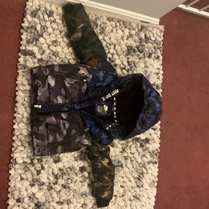 Tyler to T Nike bubble cool with every color camouflage all over only worn twice